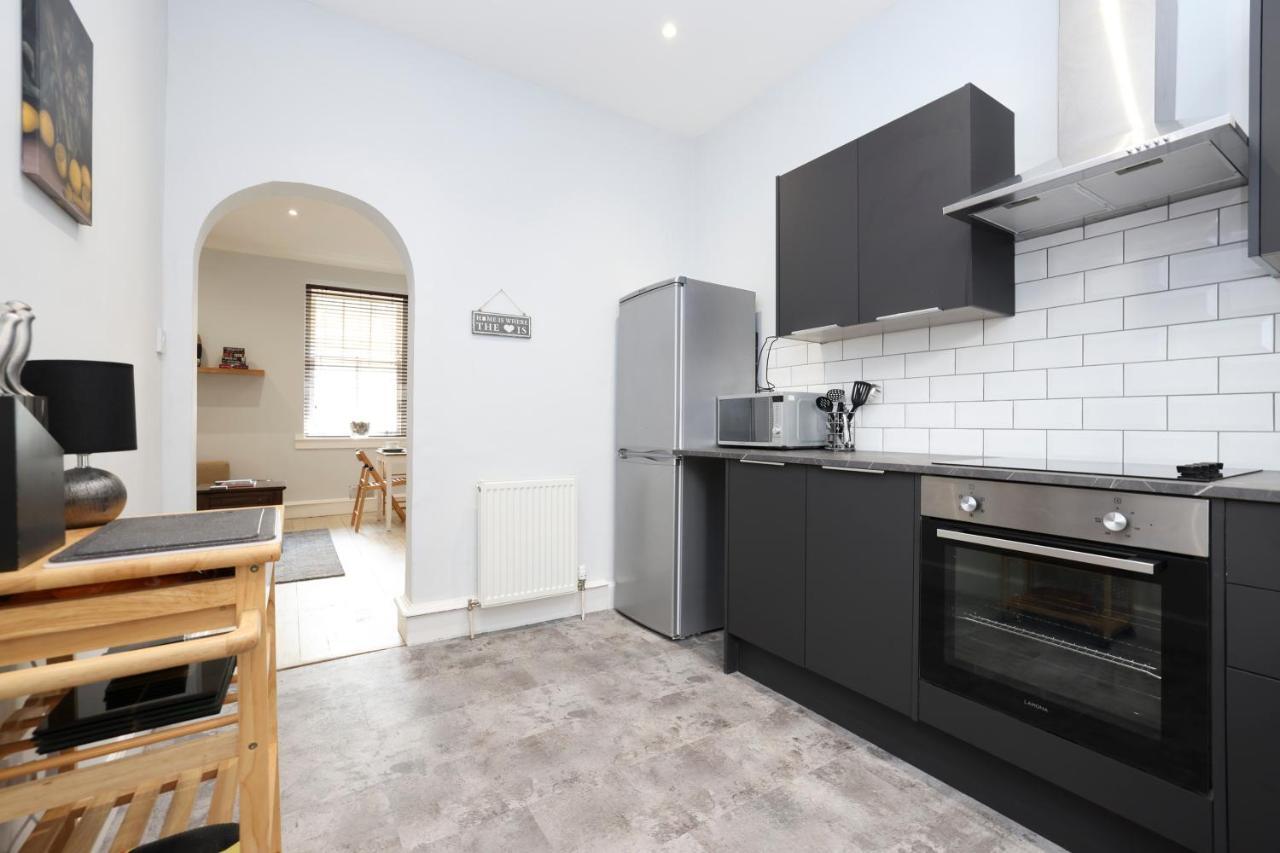 Stunning 2 Bed Apt Nr The Royal Mile & The Castle EDI Exterior foto